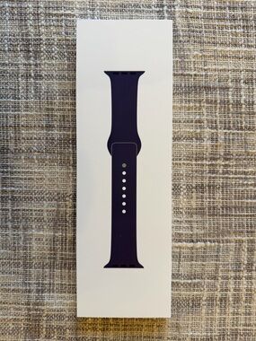 APPLE WATCH // PURPLE FOG SPORT BAND M/L 42MM NWT